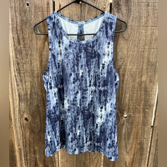 Old Navy Active Breathe tank - Picture 1 of 10